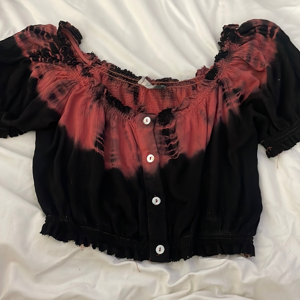 Cute crop top!